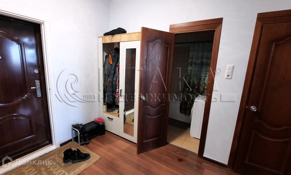 Продаётся 1-комнатная квартира, 50.4 м²