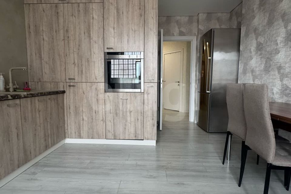 Продаётся 3-комнатная квартира, 81.7 м²