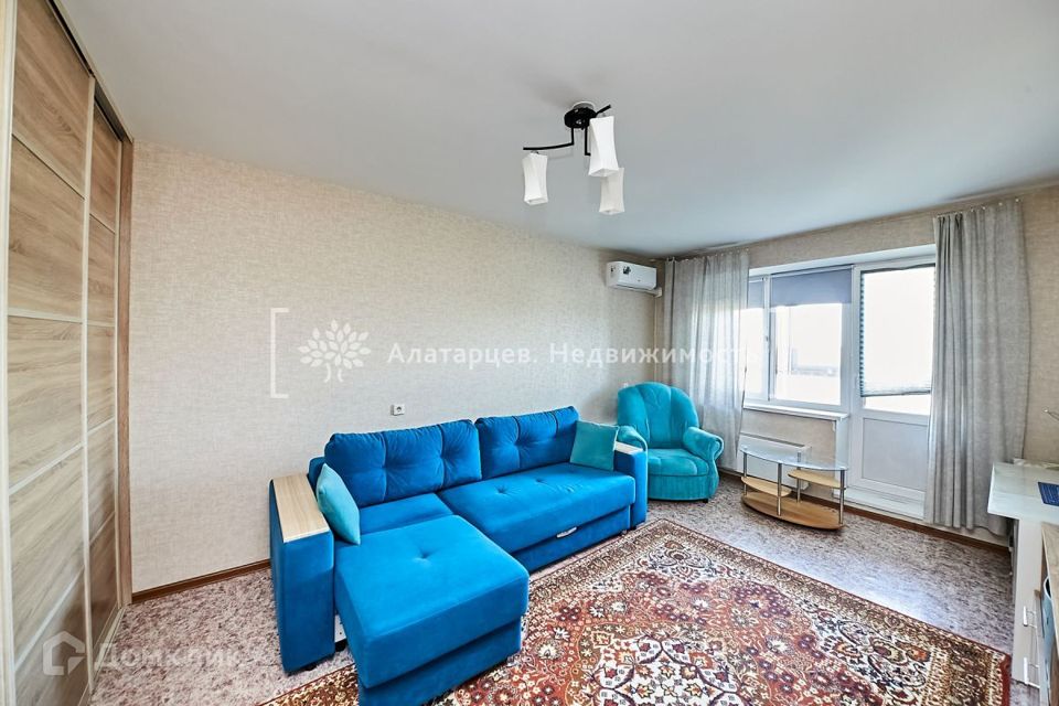 Продаётся 2-комнатная квартира, 60.7 м²