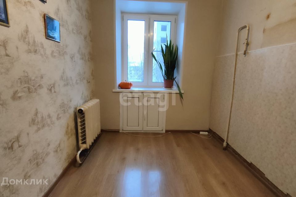 Продаётся 4-комнатная квартира, 76.3 м²