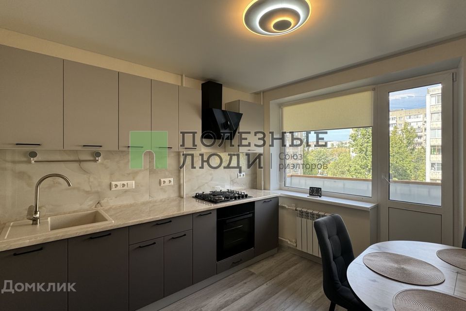 Продаётся 4-комнатная квартира, 84.2 м²
