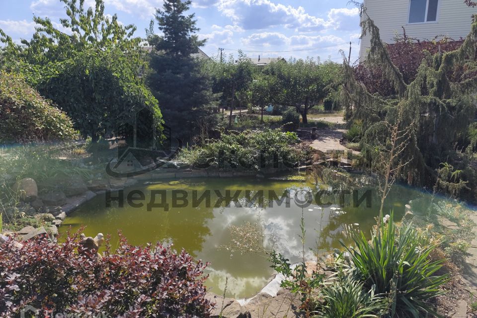 Продаётся 2-этажный дом, 300 м²