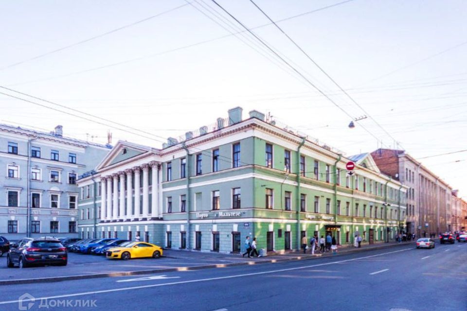 Продаётся 2-комнатная квартира, 102.8 м²