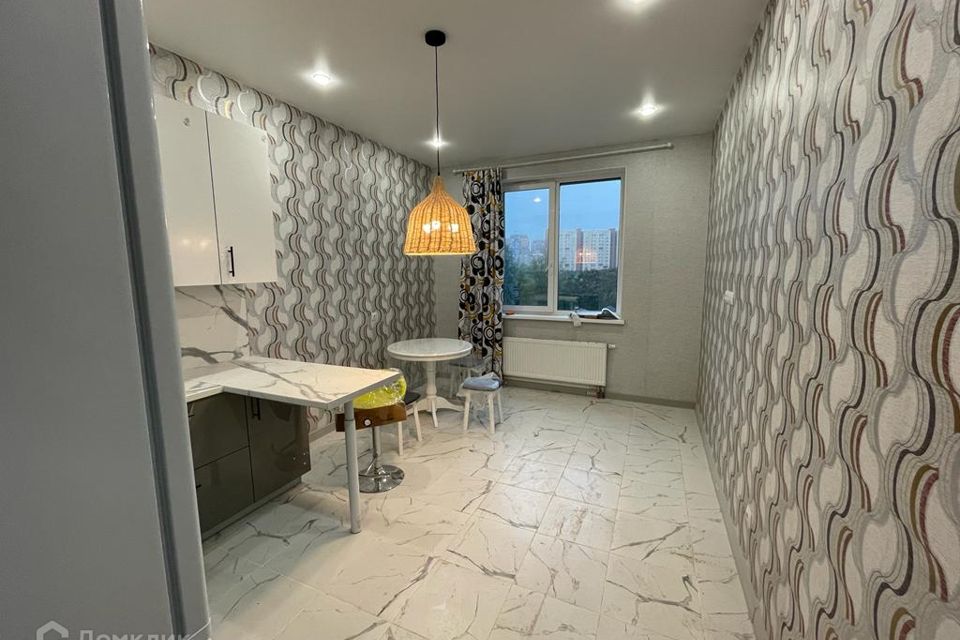 Сдаётся 1-комнатная квартира, 53 м²