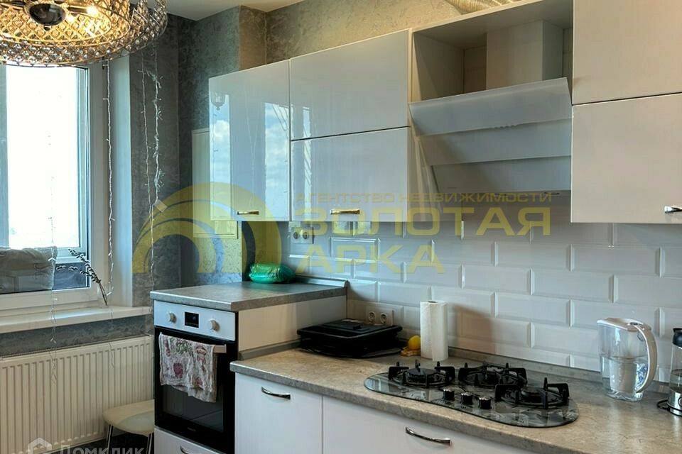 Продаётся 1-комнатная квартира, 40.2 м²
