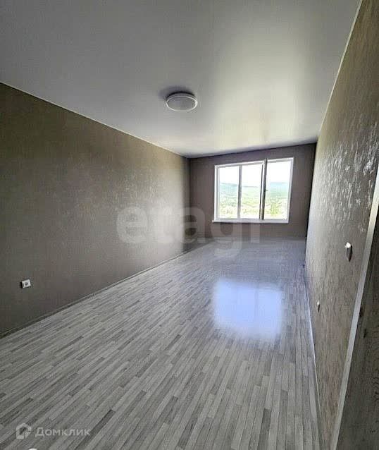Продаётся 1-комнатная квартира, 42 м²