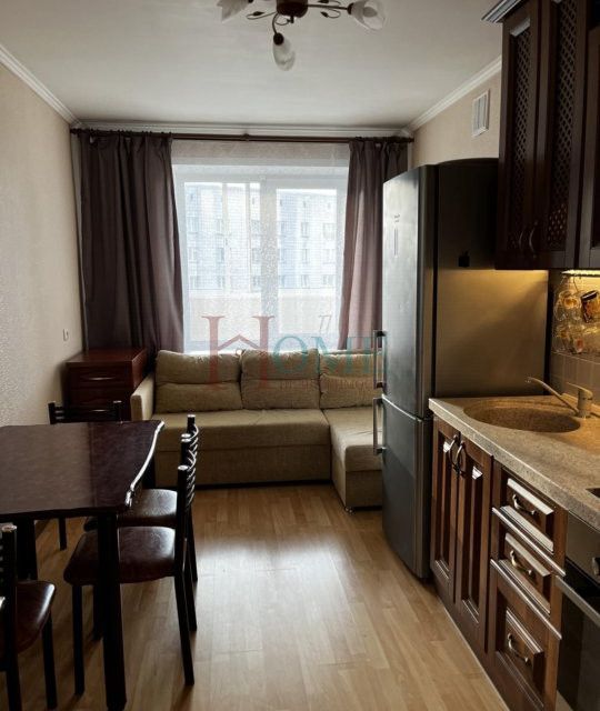 Сдаётся 2-комнатная квартира, 58 м²