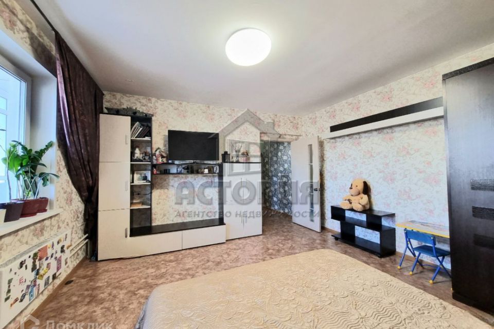 Продаётся 3-комнатная квартира, 69.5 м²
