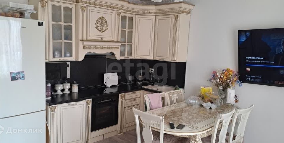Продаётся 2-комнатная квартира, 61.4 м²