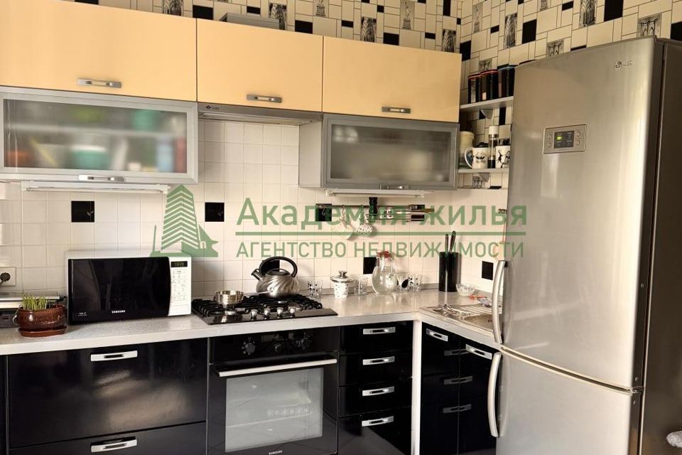 Продаётся 1-комнатная квартира, 38 м²