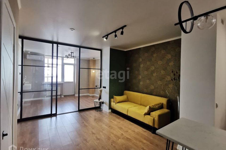 Продаётся 1-комнатная квартира, 43.4 м²