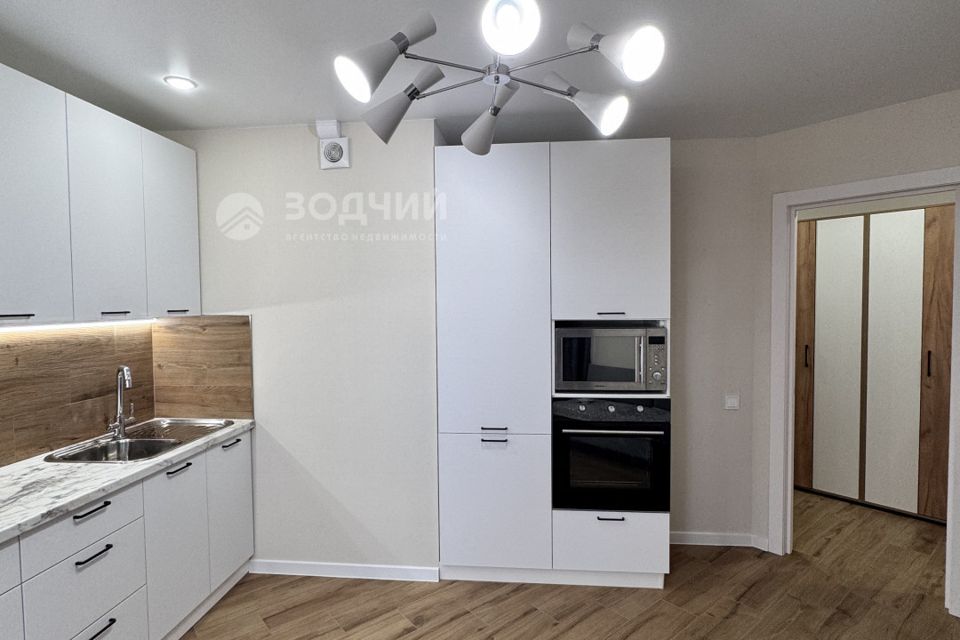 Сдаётся 1-комнатная квартира, 42 м²