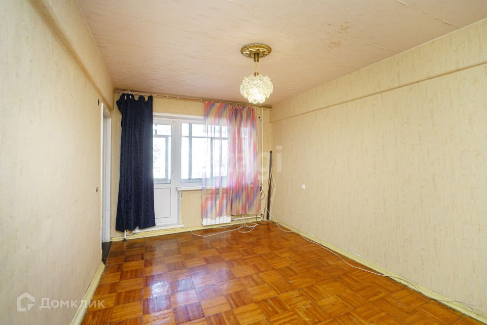 Продаётся 3-комнатная квартира, 47.8 м²