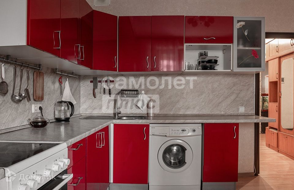 Продаётся 3-комнатная квартира, 97.7 м²