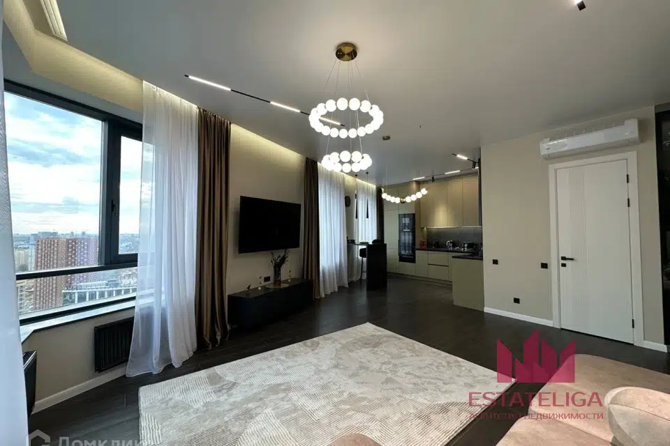 Продаётся 4-комнатная квартира, 108.3 м²