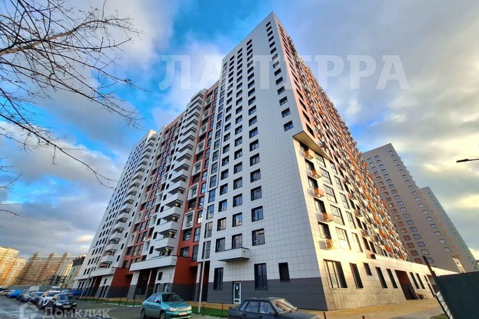 Продаётся 3-комнатная квартира, 109.88 м²