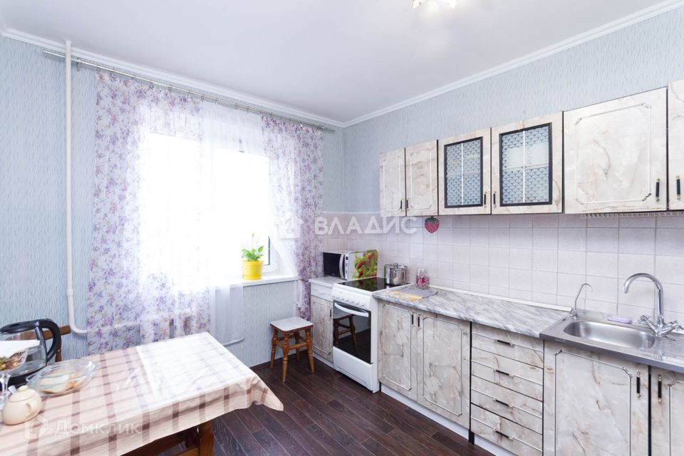 Продаётся 3-комнатная квартира, 67.8 м²