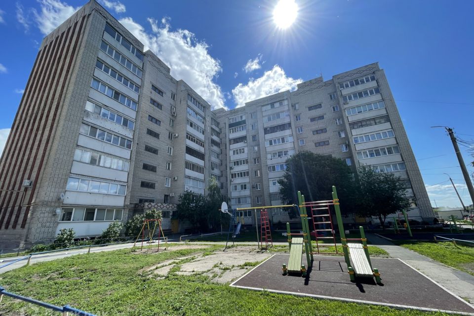 Продаётся 4-комнатная квартира, 74.4 м²