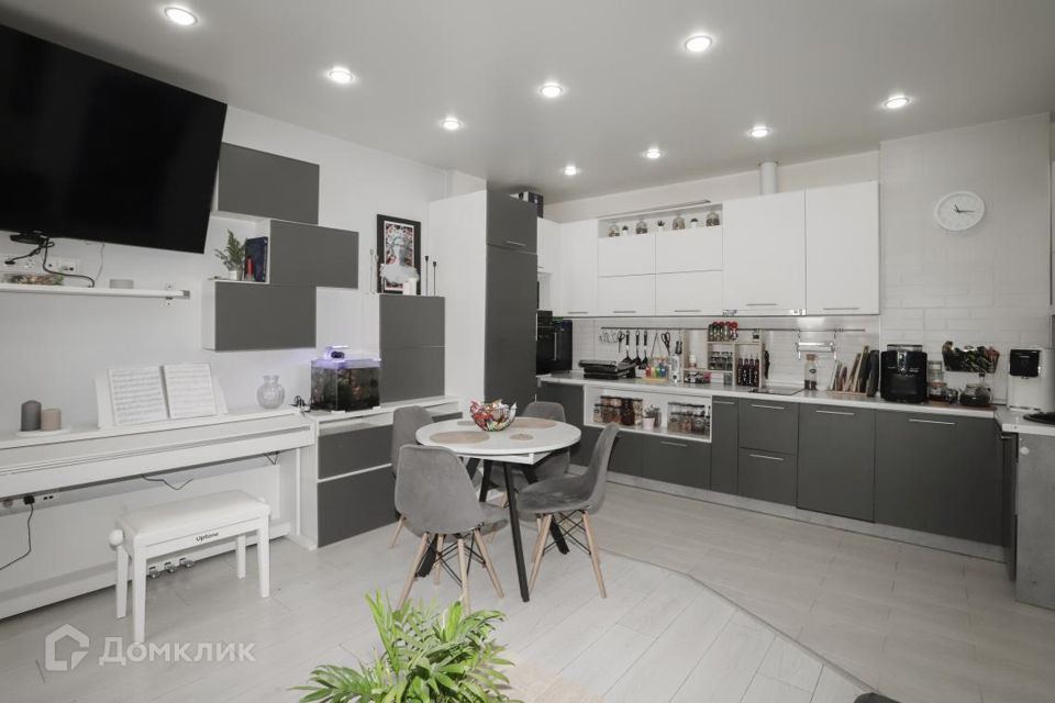 Продаётся 3-комнатная квартира, 58.5 м²