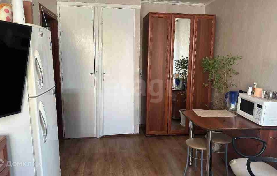 Продаётся комната в 5-комн. квартире, 16.2 м²