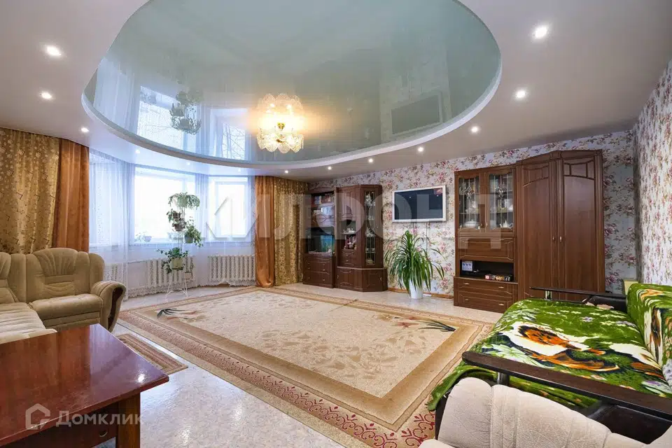 Продаётся 2-комнатная квартира, 111.3 м²