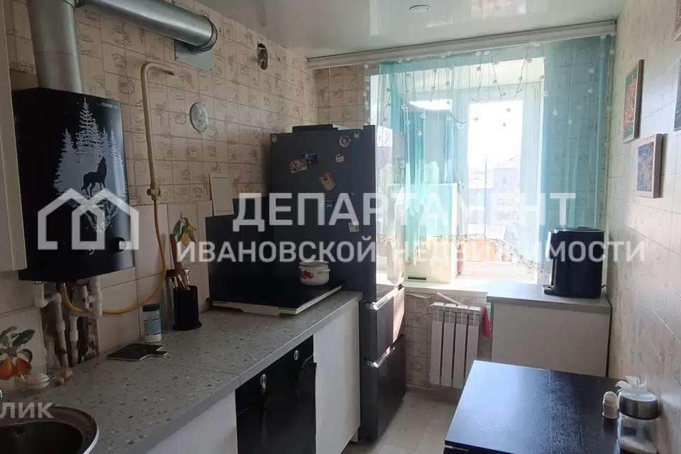 Продаётся 1-комнатная квартира, 42 м²