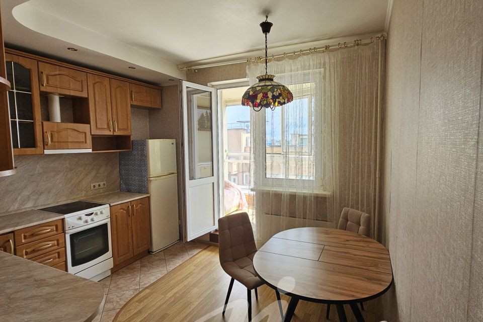 Сдаётся 1-комнатная квартира, 42 м²