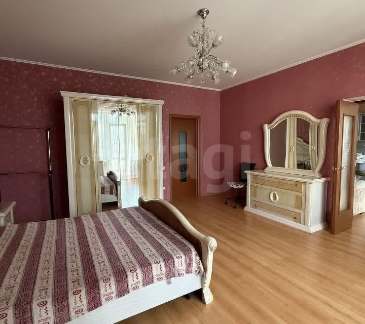 Сдаётся 2-комнатная квартира, 89 м²