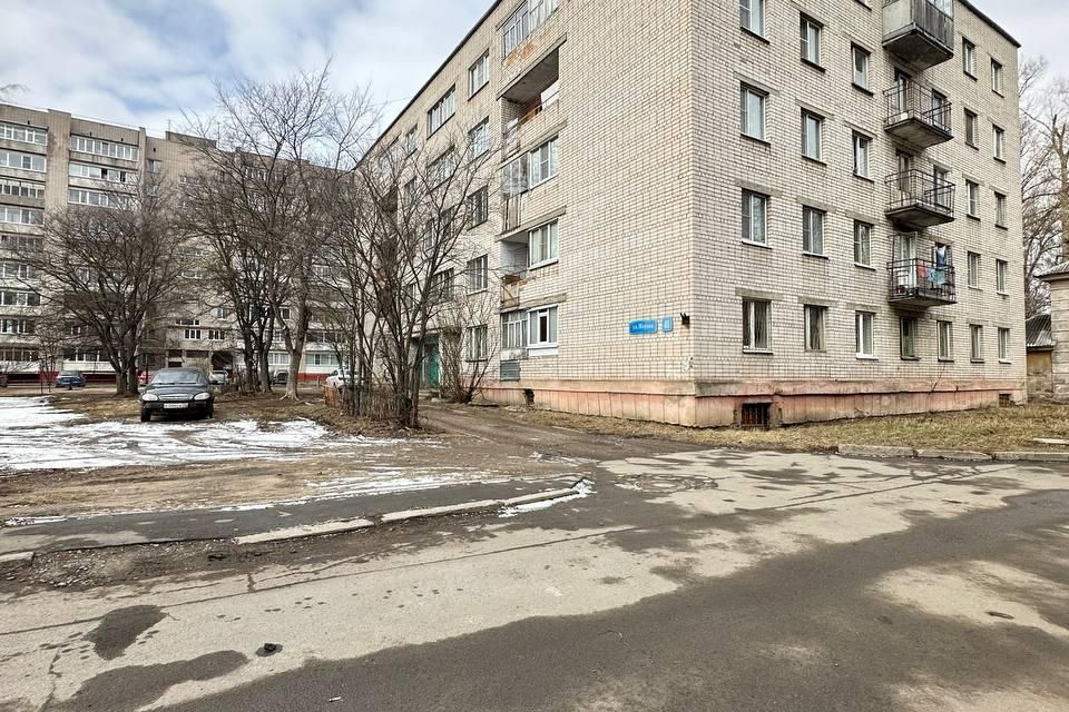 Продаётся комната в 4-комн. квартире, 12 м²