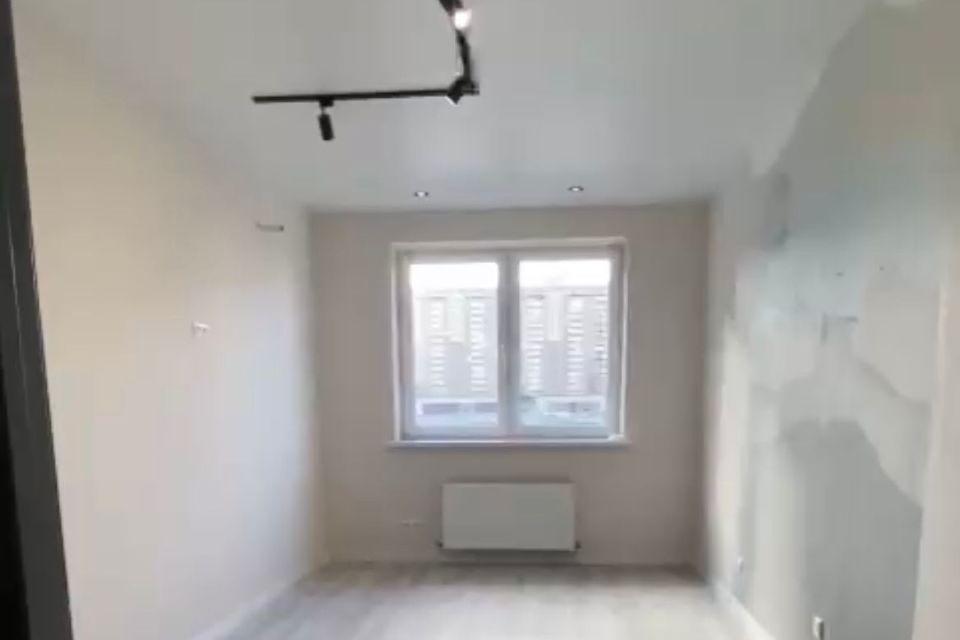 Продаётся 1-комнатная квартира, 56 м²