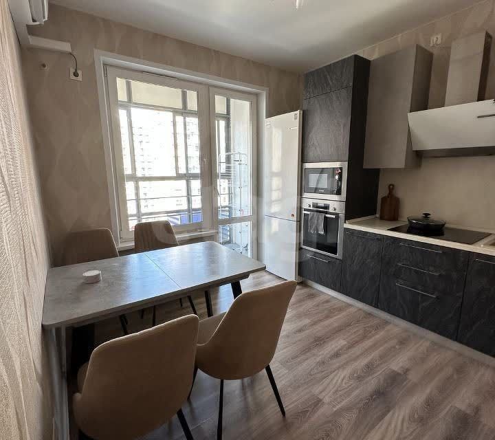 Продаётся 1-комнатная квартира, 38.3 м²