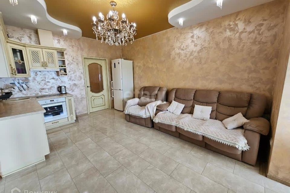 Продаётся 2-комнатная квартира, 70 м²