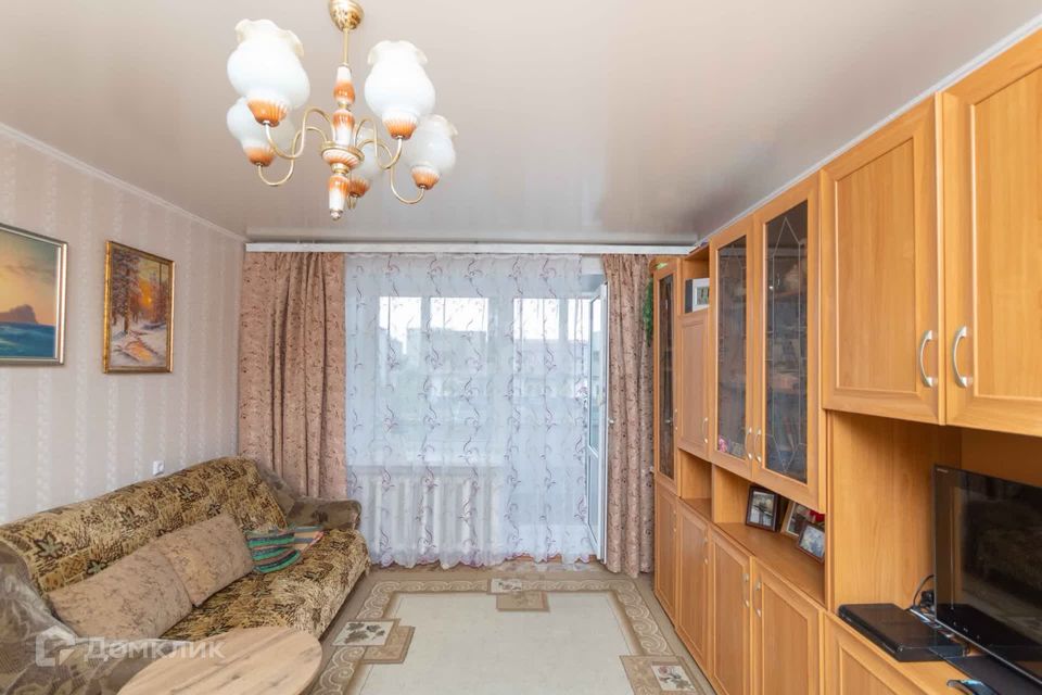 Продаётся 3-комнатная квартира, 57.8 м²