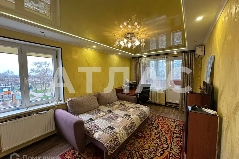 Продаётся 3-комнатная квартира, 69.5 м²