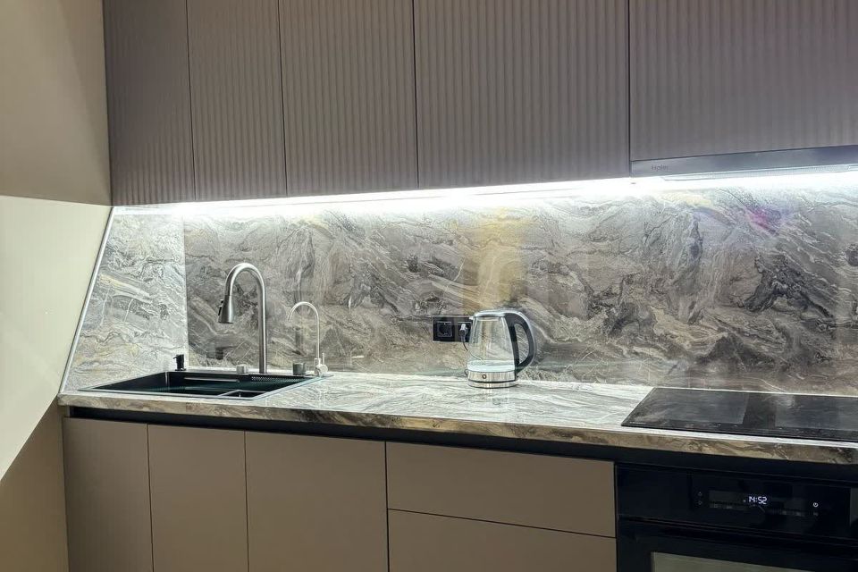 Сдаётся 3-комнатная квартира, 126 м²