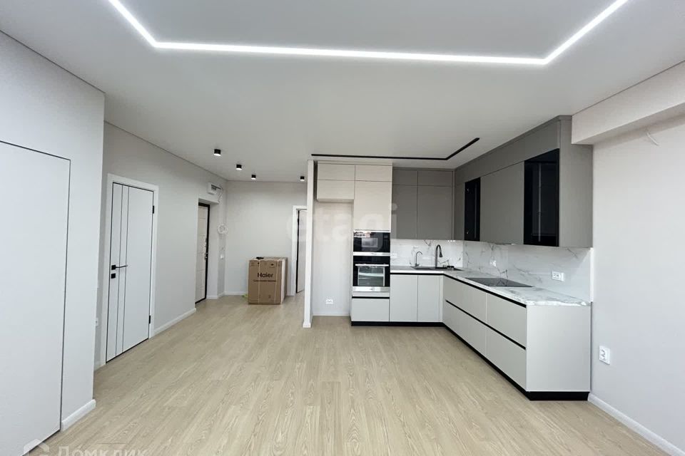 Продаётся 2-комнатная квартира, 69.8 м²