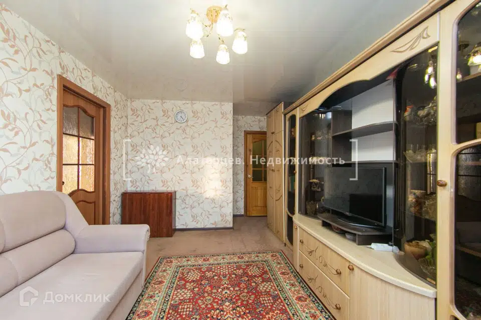 Продаётся 3-комнатная квартира, 50.7 м²