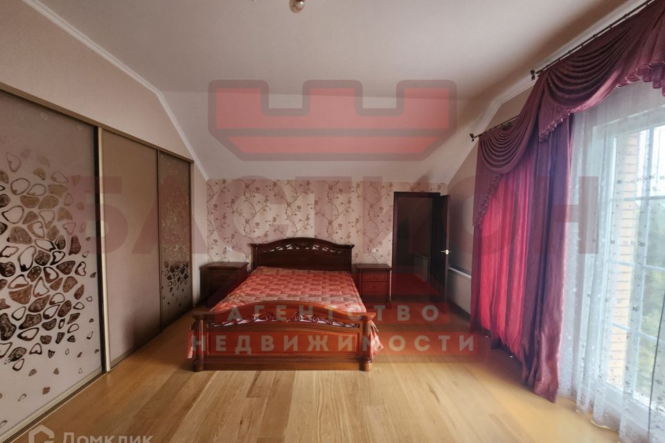 Продаётся таунхаус, 2-эт., 271 м²