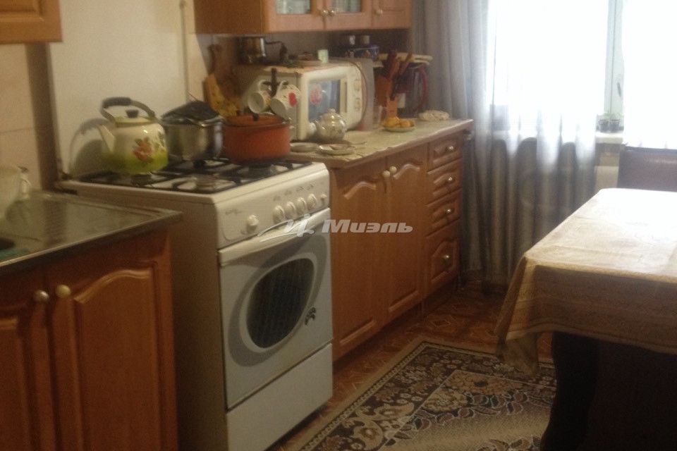 Продаётся 3-комнатная квартира, 63.8 м²