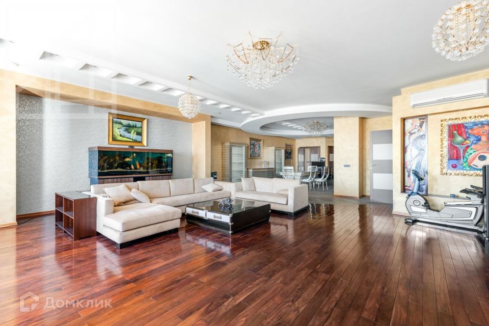 Сдаётся 6-комнатная квартира, 287 м²