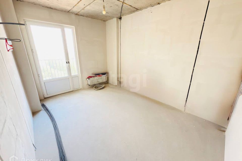 Продаётся 1-комнатная квартира, 46.7 м²