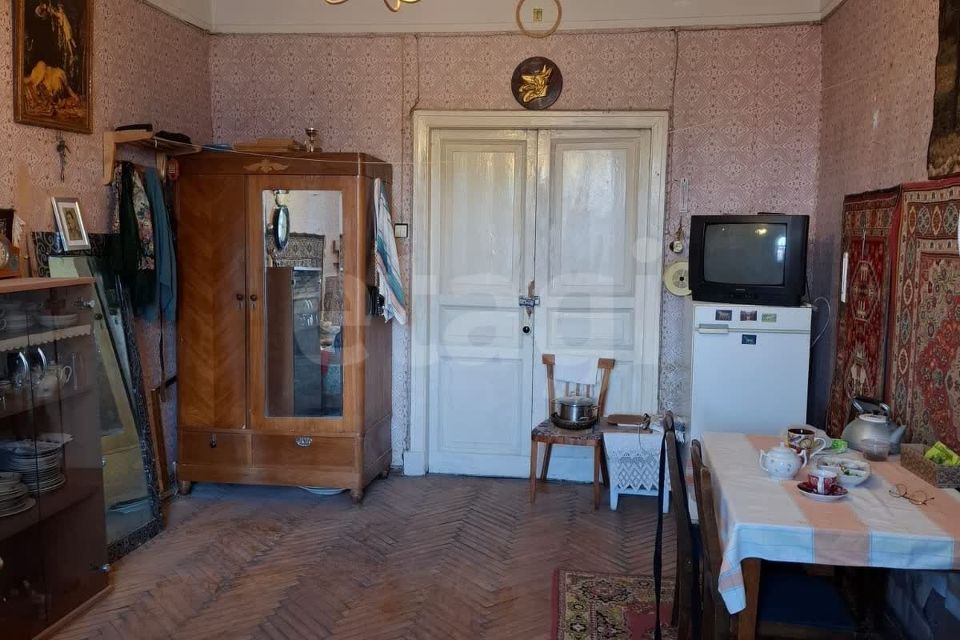 Продаётся комната в 1-комн. квартире, 23 м²