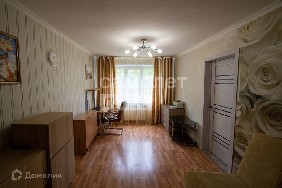 Продаётся 2-комнатная квартира, 55.6 м²