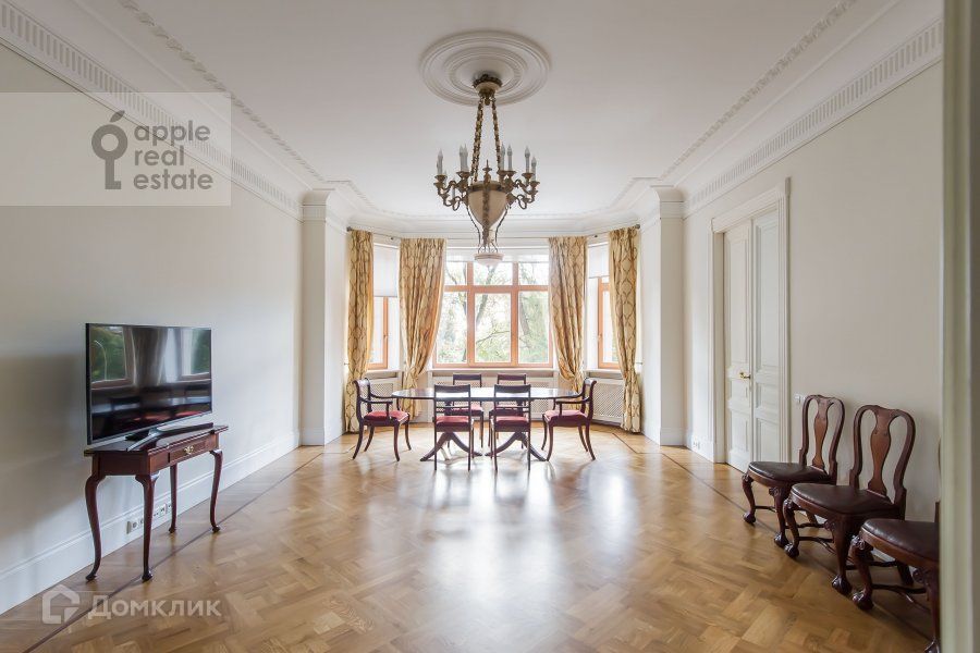 Сдаётся 4-комнатная квартира, 190 м²