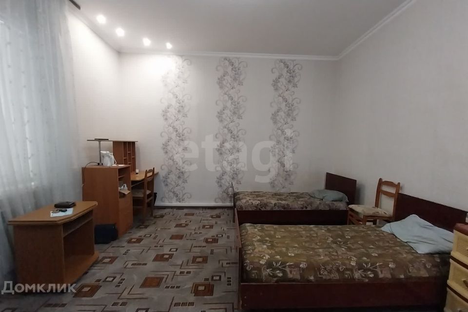 Продаётся 1-комнатная квартира, 42.1 м²