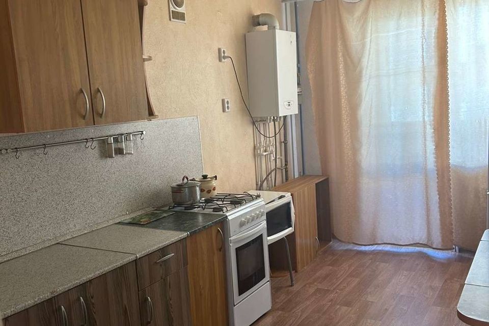 Сдаётся 2-комнатная квартира, 56 м²
