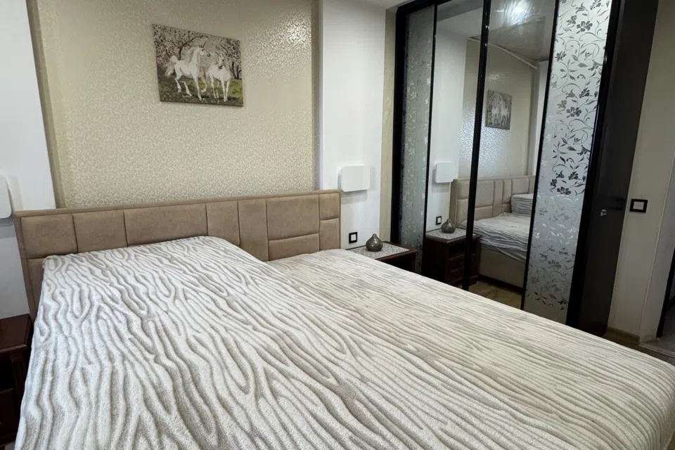Продаётся 4-комнатная квартира, 77.1 м²