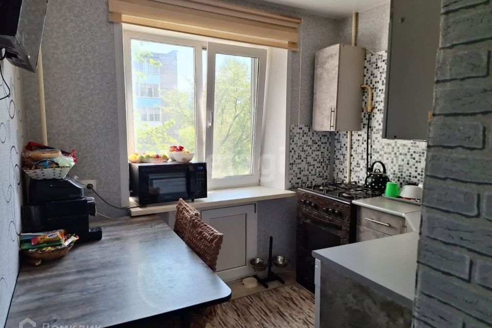 Продаётся 3-комнатная квартира, 57.3 м²