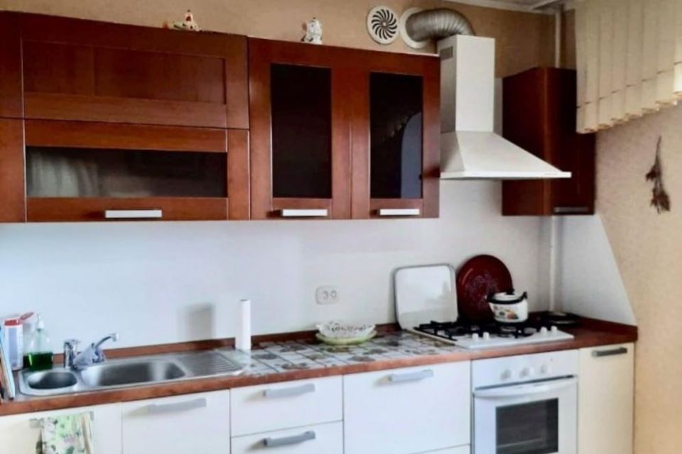Продаётся 4-комнатная квартира, 80 м²