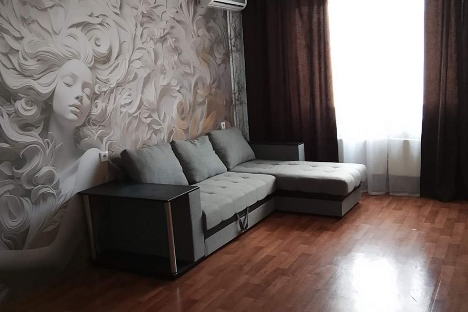 Сдаётся 1-комнатная квартира, 37 м²